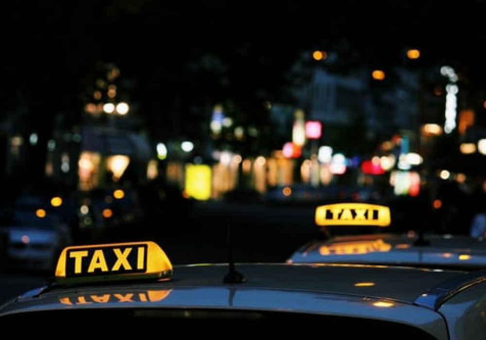 Arriving at an Unknown Destination? Here’s Why You Should Rent a Taxi