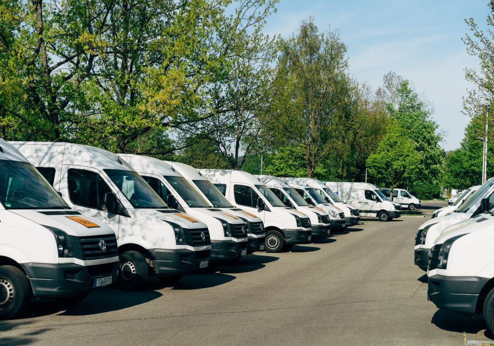 How to Effectively Manage Your Fleet of Vehicles and the Employees Driving Them