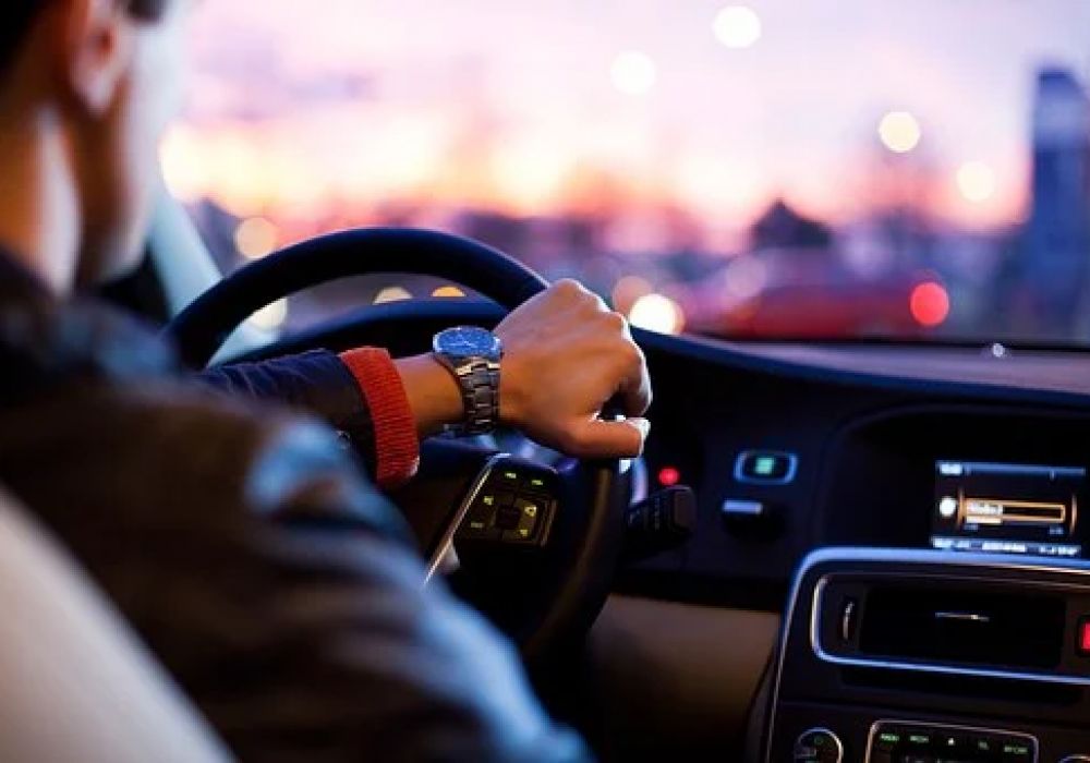 Simple Tips That Will Help You Become a Better and Safer Motorist